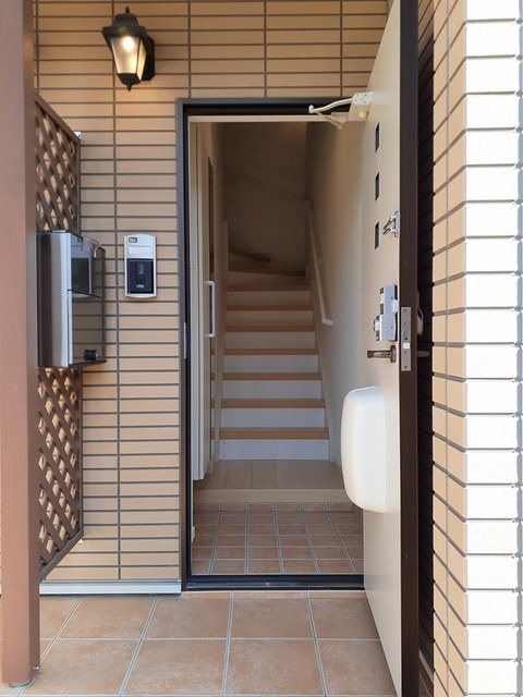 サン・ルーチェⅣ 玄関