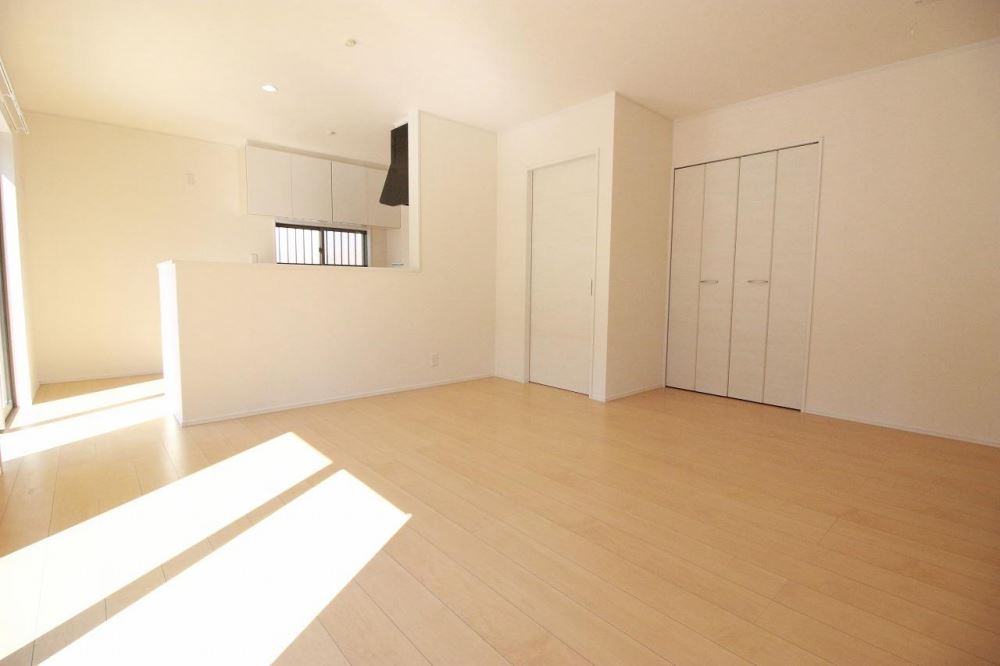 領家２丁目貸家 リビング