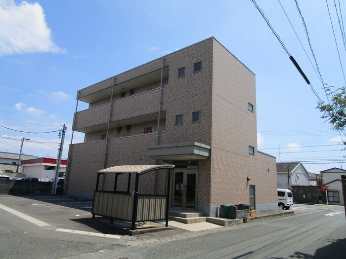 アベニュー初生 外観
