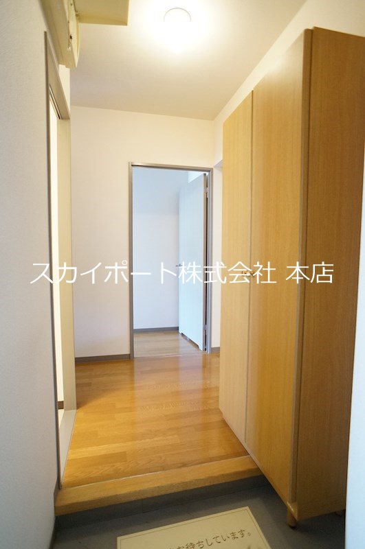 セレス富塚 玄関