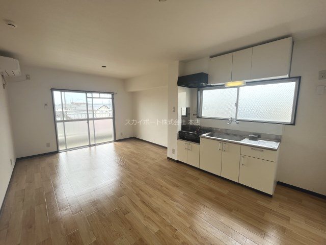 サンバードⅡ リビング