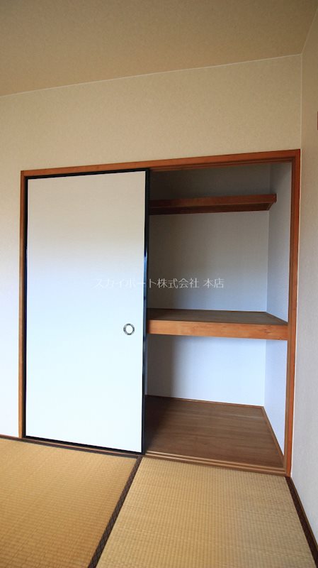グローリー 収納