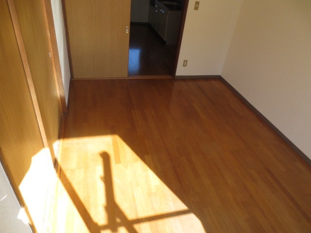 サンハイツ桂 ベッドルーム