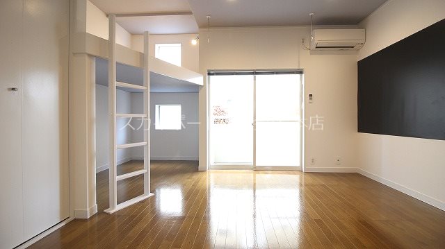 リバーサイドＮ ベッドルーム