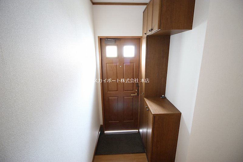 フレッシュヒルズ紅梅谷Ⅲ 玄関
