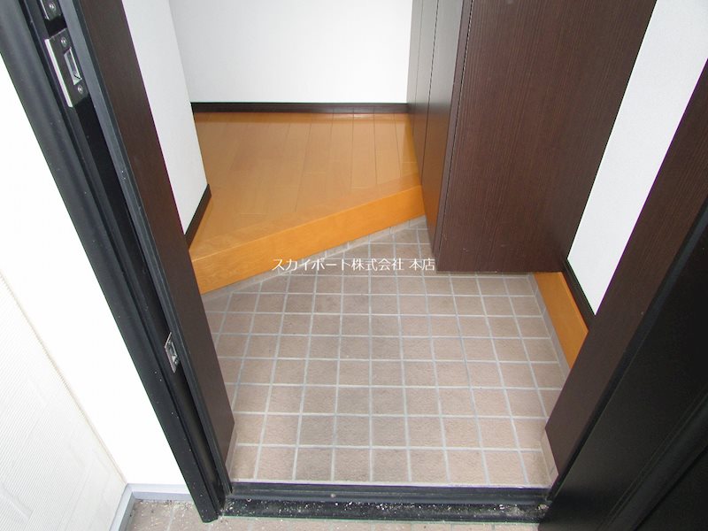 内野台4丁目テラスハウス 玄関