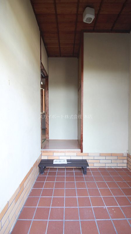 萩丘１丁目貸家 玄関