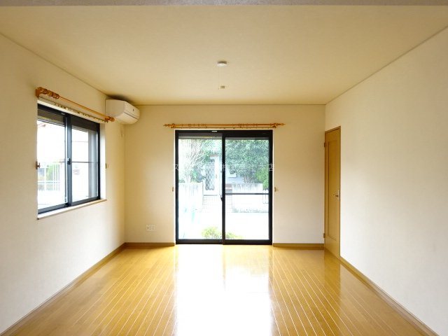 高丘北1丁目41-31戸建 リビング