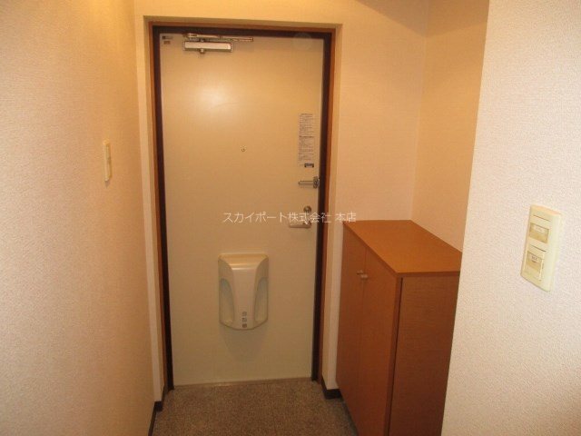 メゾンマスカット 玄関
