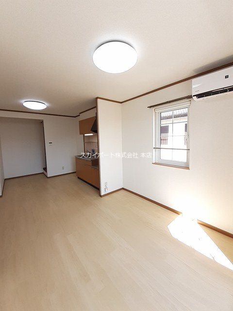 ノースエレガンスハギオカ リビング