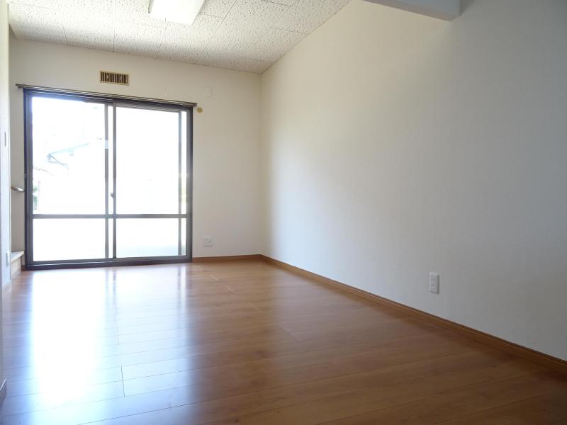 中寺ハイツ リビング