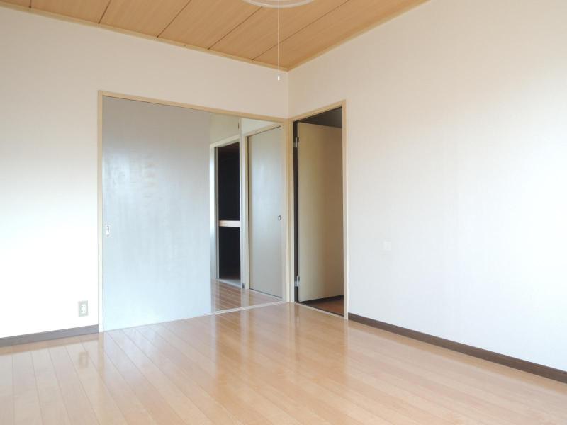 中寺ハイツ ベッドルーム