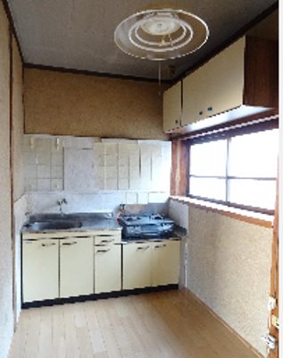 秦借家 キッチン