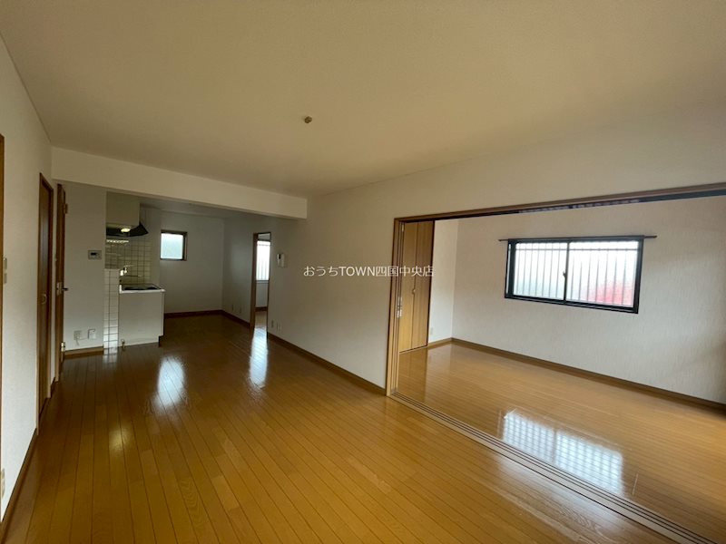 ベルリッツ金子 リビング