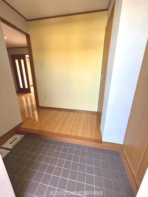 メゾン新珠 玄関