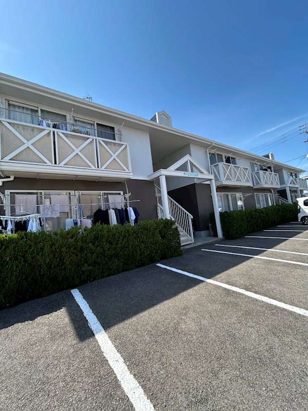 サンビルト山内 203号室 外観