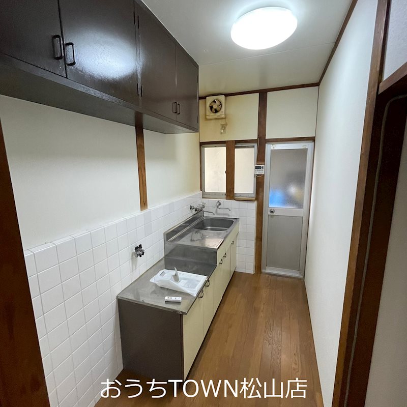 石田店舗付き住宅 キッチン