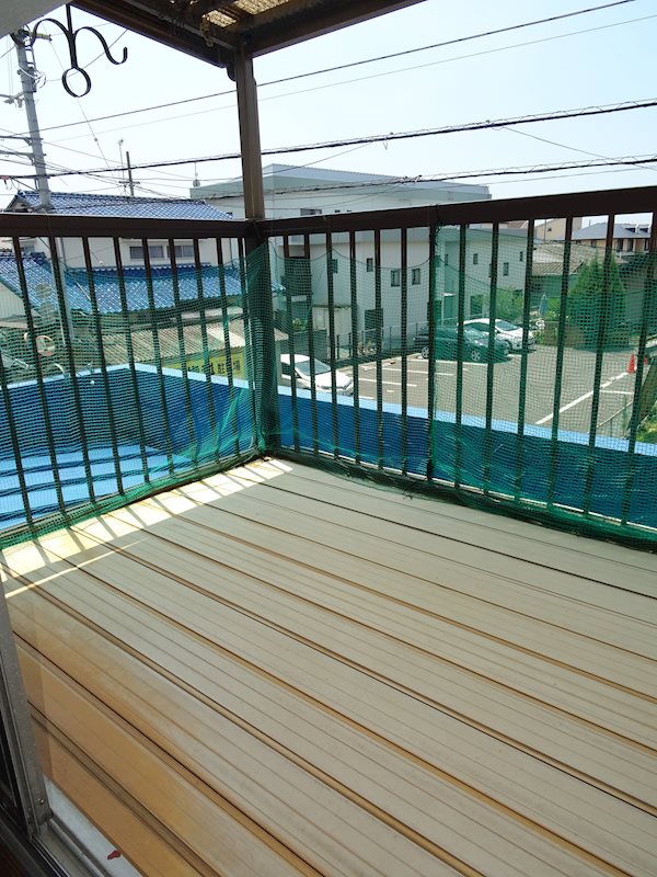 石田店舗付き住宅 ベランダ