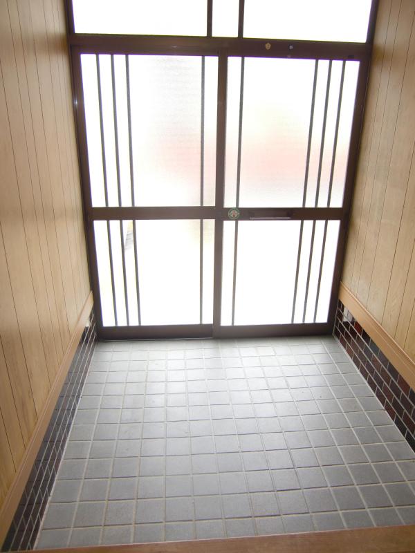 石丸貸家（三町スポーツセンター裏） 玄関