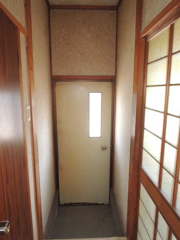 佐伯店舗付住宅 玄関