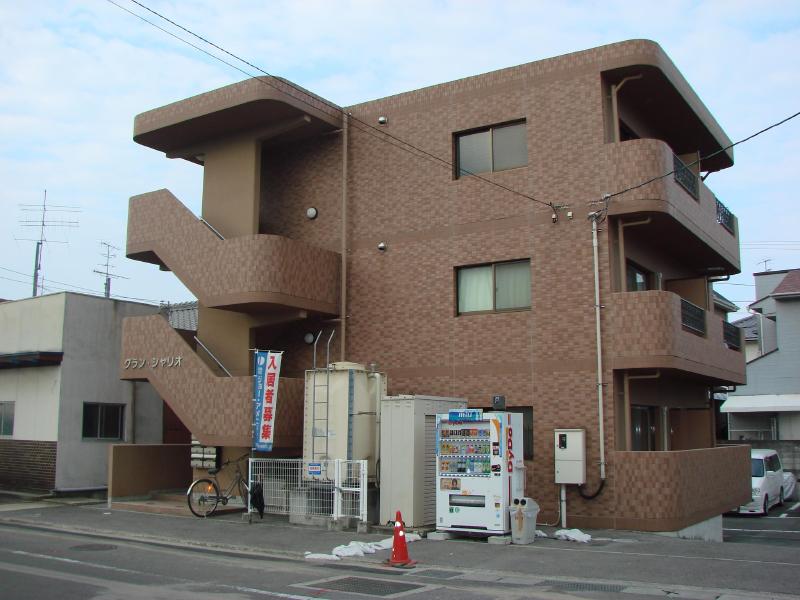 グランシャリオ  101号室 外観
