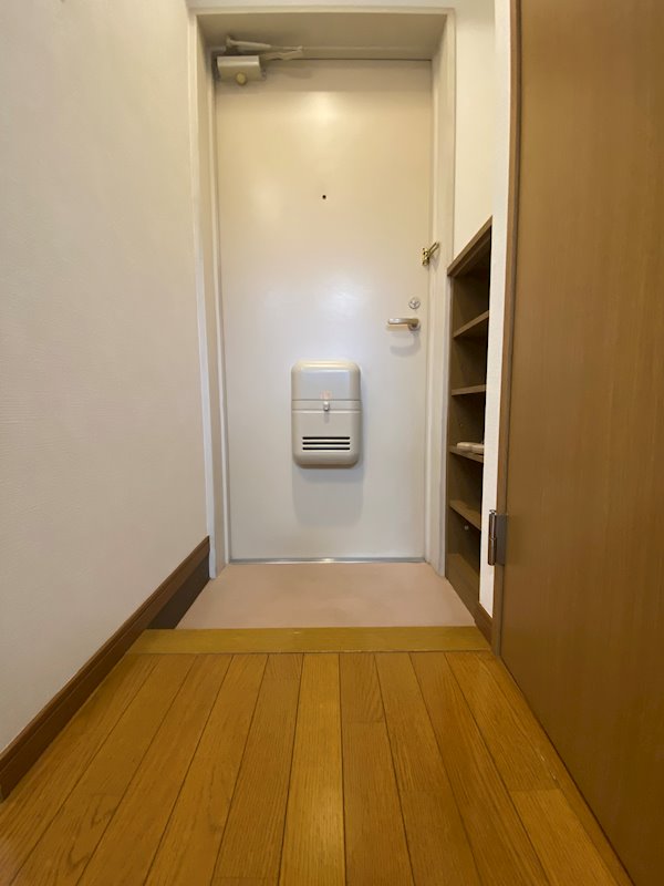 コンフォートメゾンＮＡＧＩ 玄関