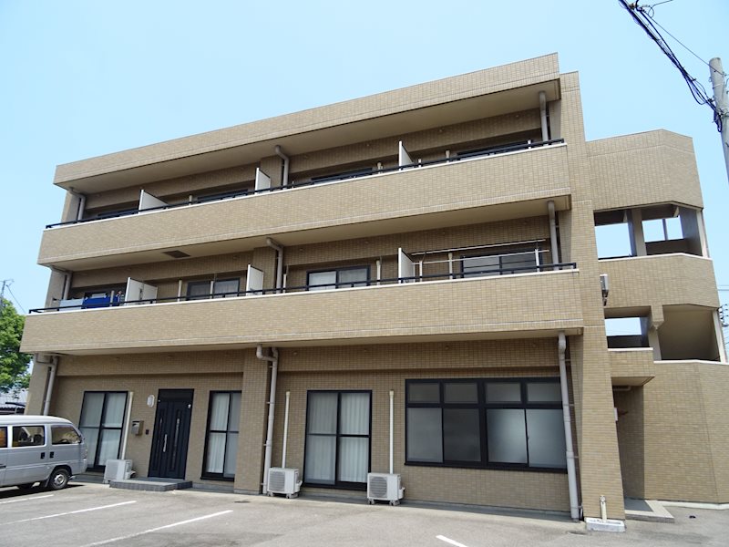 コンフォートメゾンＮＡＧＩ 203号室 外観
