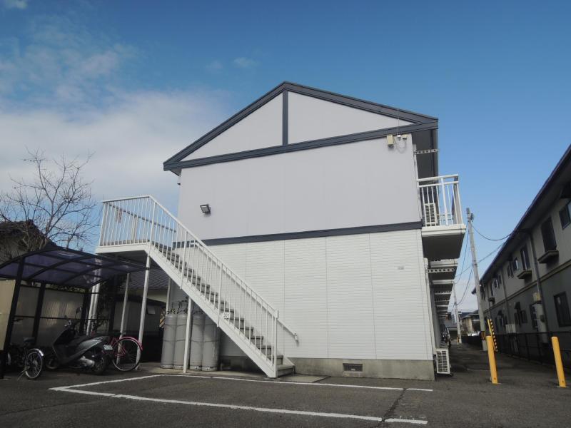 ビレッジ巴 305号室 外観