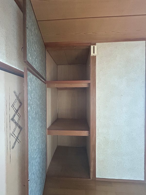 愛媛県新居浜市新田町２丁目 収納