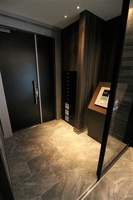 ドムスベルウッド エントランス