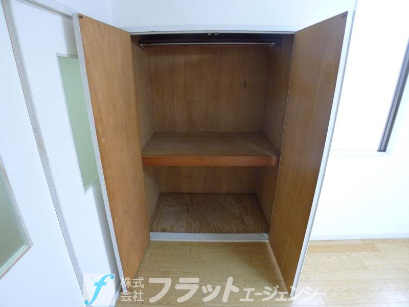 メゾン葵 収納