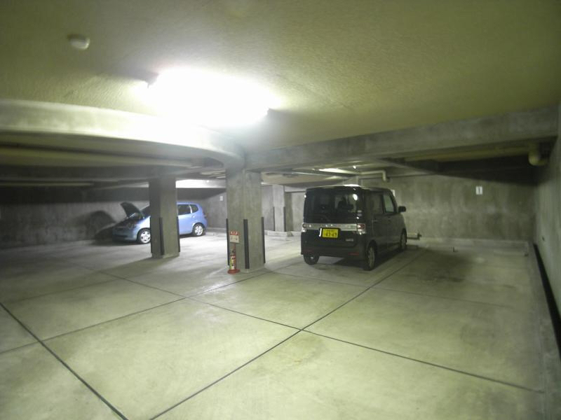 ラ・フォンテーヌ京都 駐車場