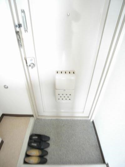 日の出ハイツ 玄関