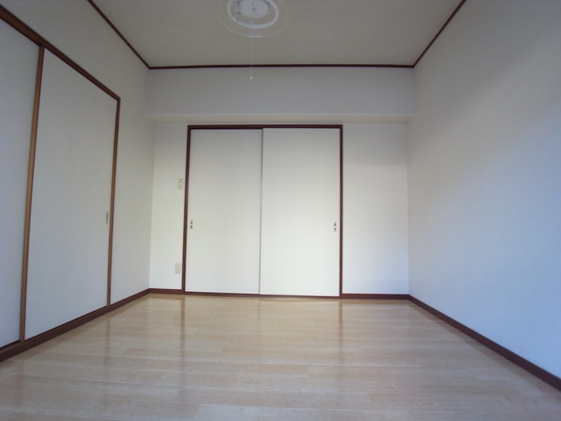 ベルメゾン鴨川 ベッドルーム