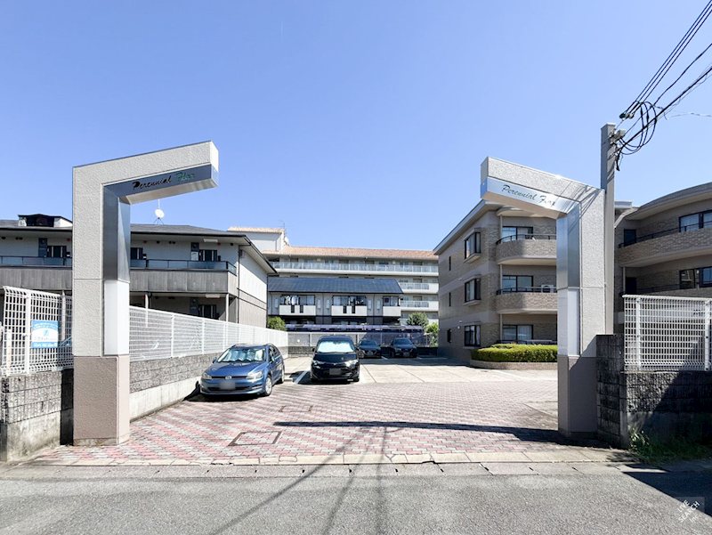 ペレニアルフラックス エントランス