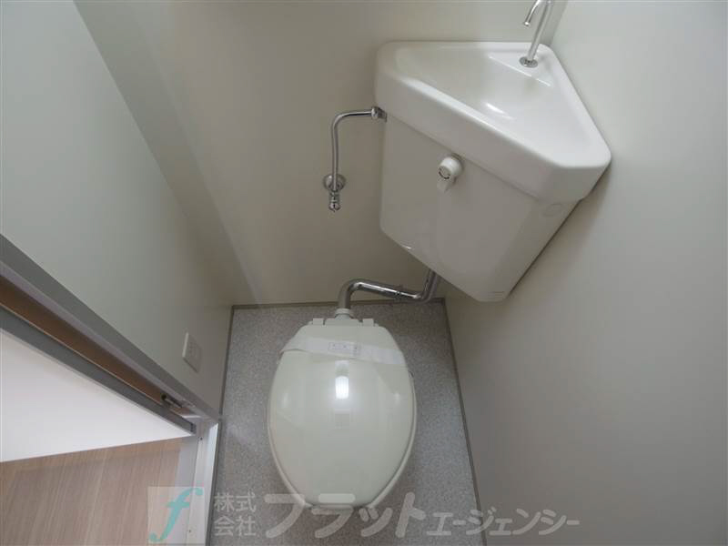 BERG義義 トイレ
