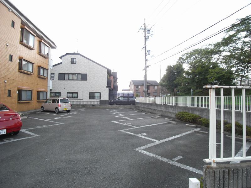マテンソレイユ 駐車場
