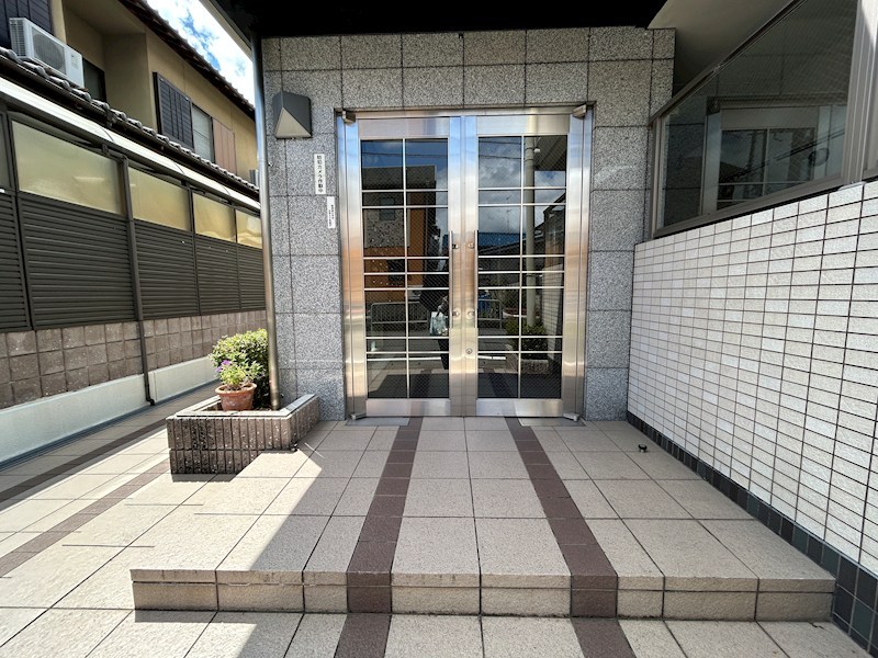 ギャラリア一乗寺 エントランス