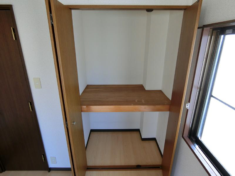 平行マンション 収納