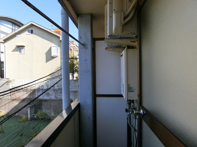 平行マンション ベランダ