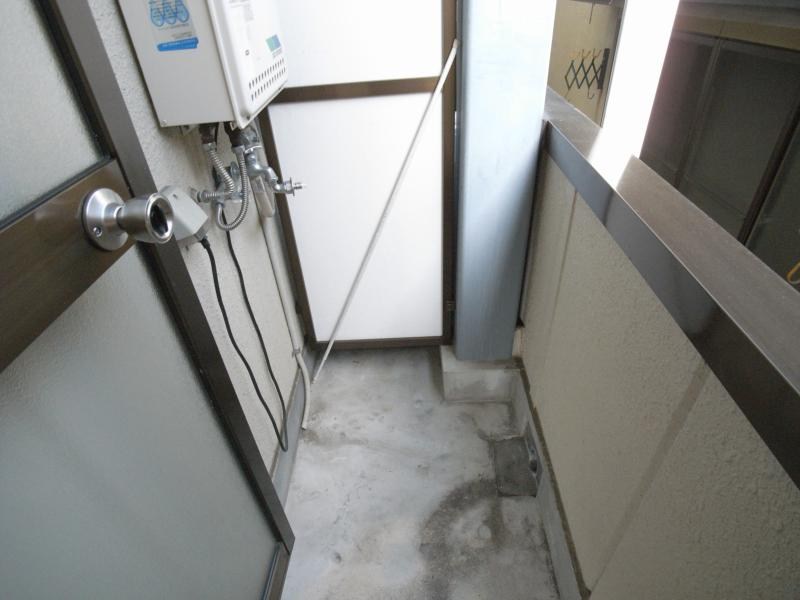 平行マンション ベランダ