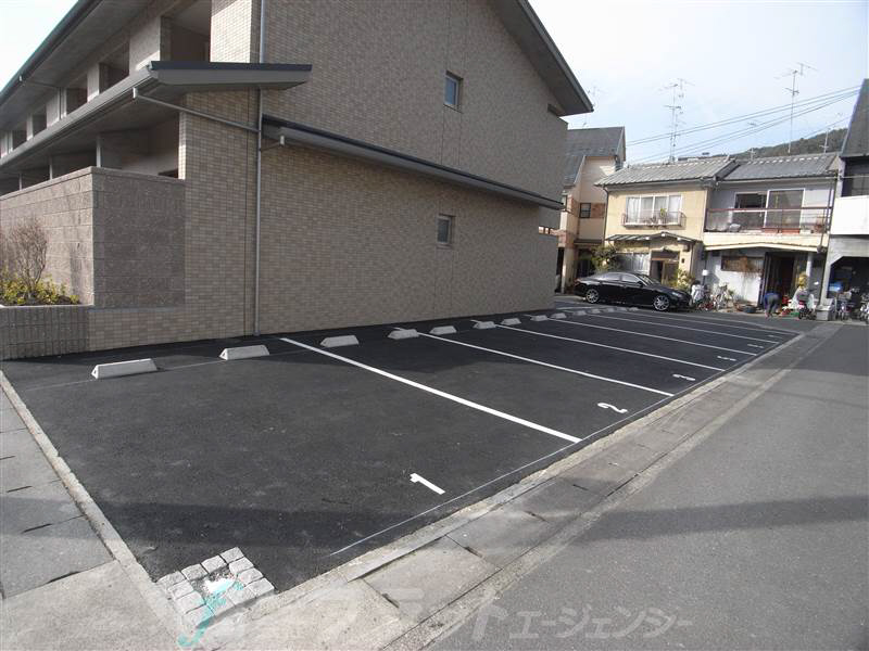 Mur Kamogawa 駐車場