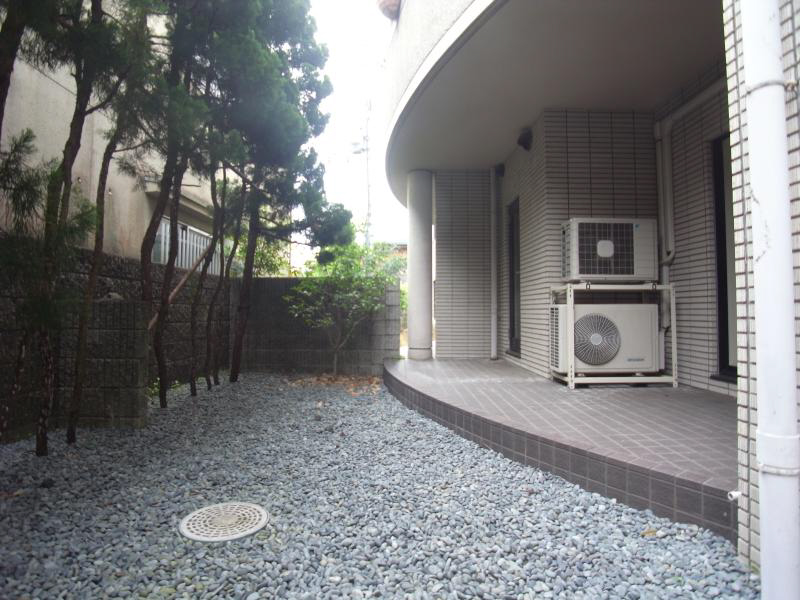 マンション花ノ木 庭
