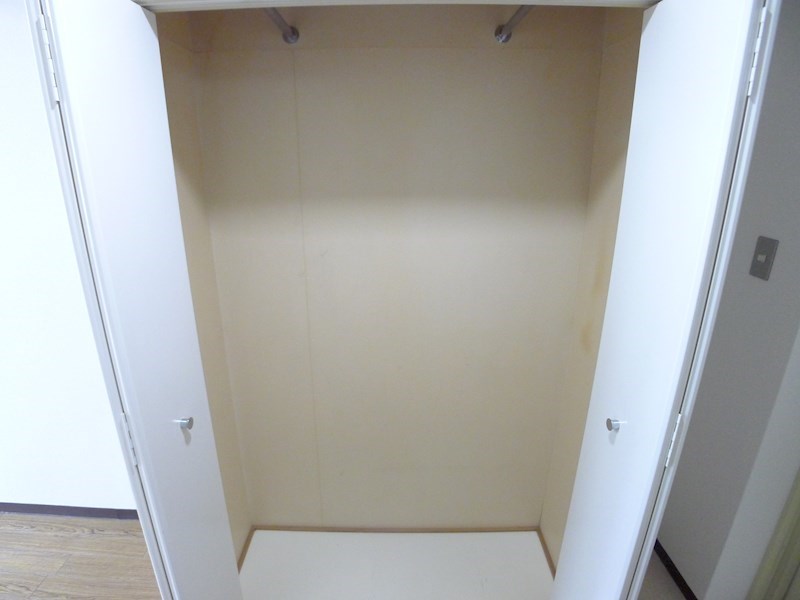 アベニールアサダ 収納