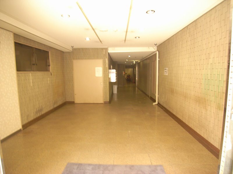 京都府京都市中京区間之町通二条下る鍵屋町486 ロビー