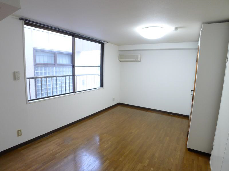 京都府京都市中京区間之町通二条下る鍵屋町486 ベッドルーム