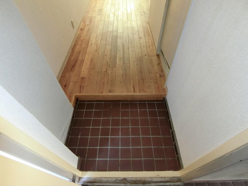 カレッジアンハウス玄琢 玄関
