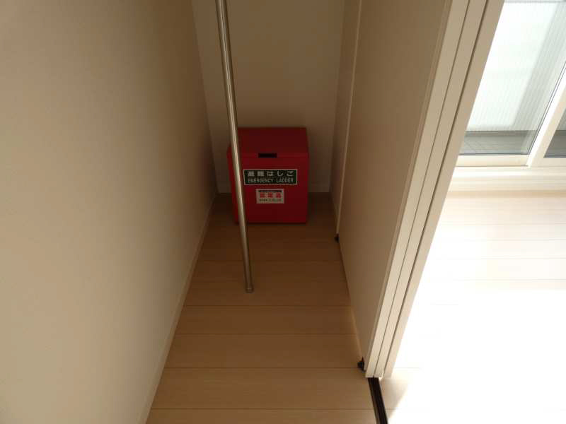 グランエミシス等持院 収納