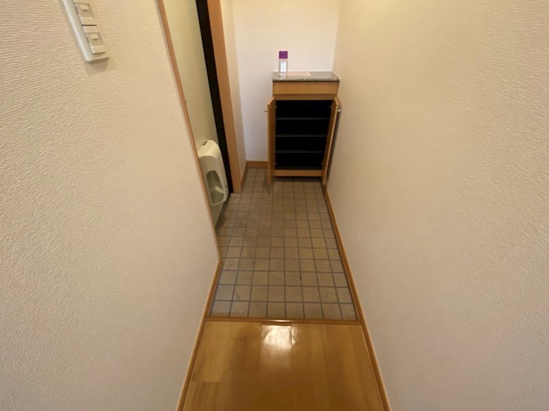 Emeraude高野 玄関