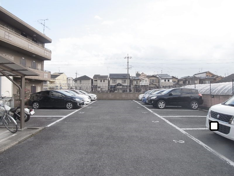 NORTH SQUARE-Ⅱ 駐車場